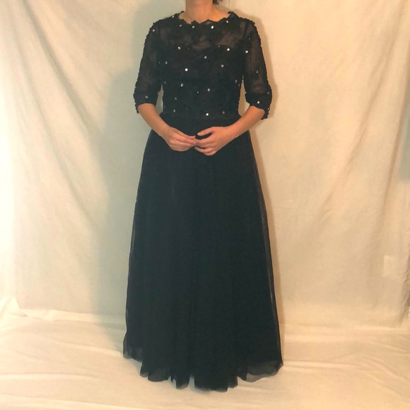 Prom Black long dress - Picture 2 of 14